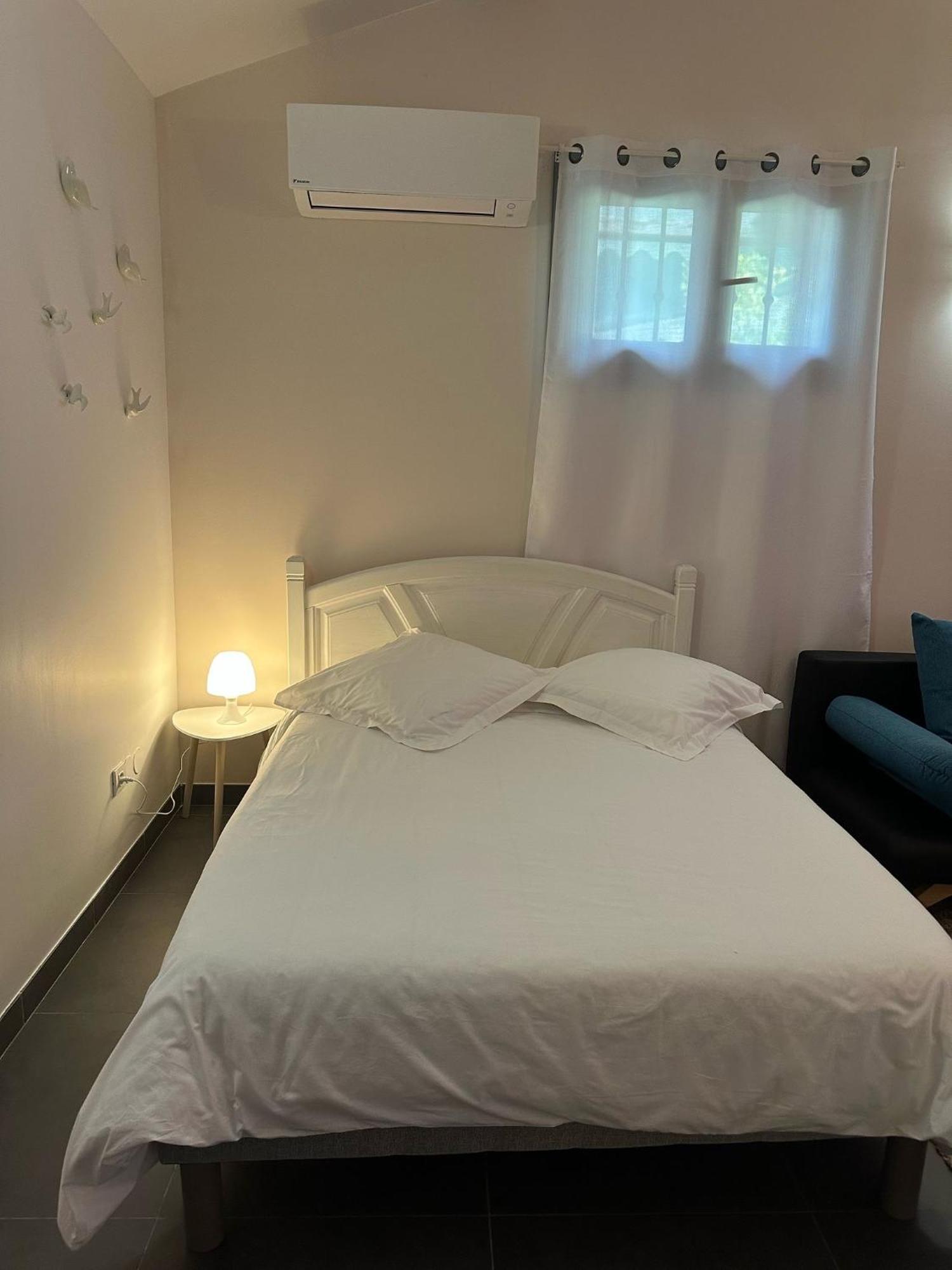 Studio neuf et agréable, Le Bar-sur-Loup Extérieur photo